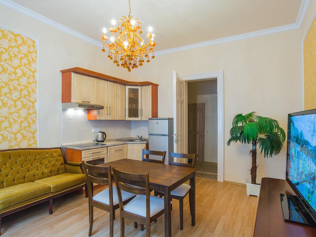 Lyra Apartments Karlsbad Rum bild
