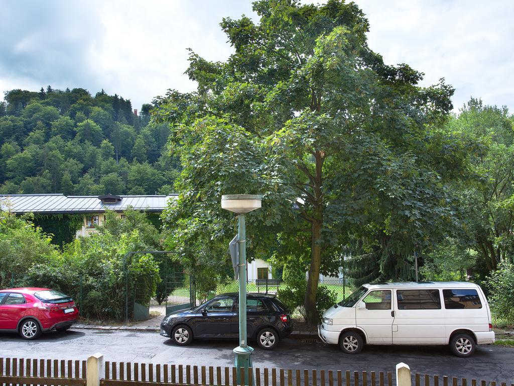 Lyra Apartments Karlsbad Rum bild