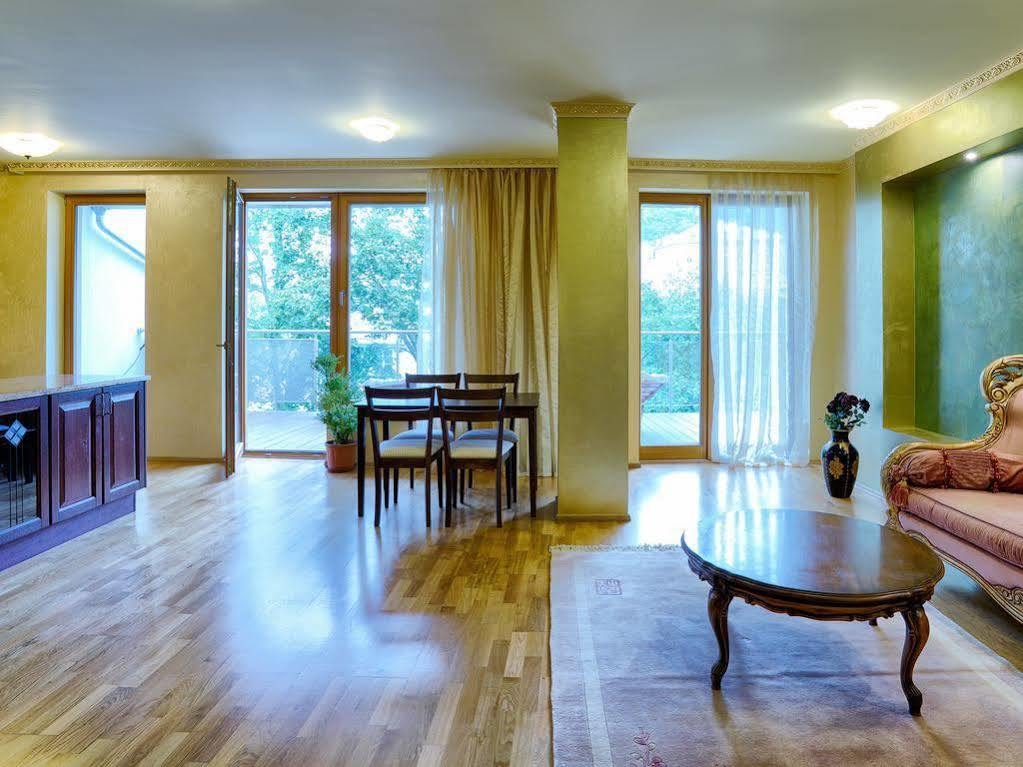 Lyra Apartments Karlsbad Exteriör bild