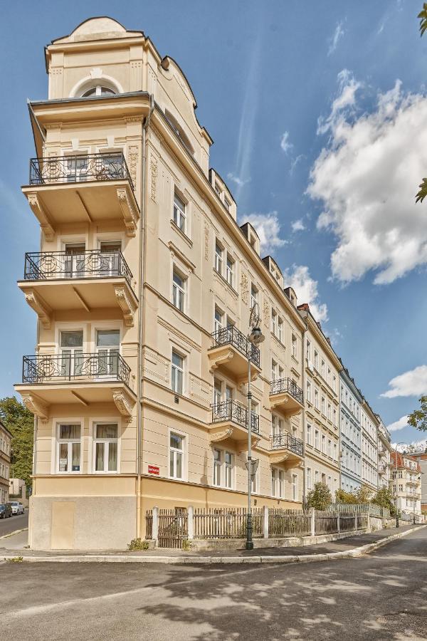 Lyra Apartments Karlsbad Exteriör bild